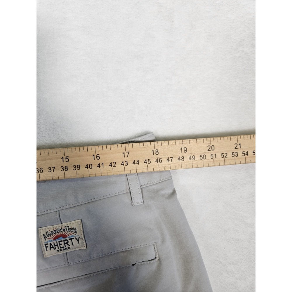 Faherty Men's All‎ Day Shorts Gray Sz 36 Pockets Dri Fit - Picture 8 of 10